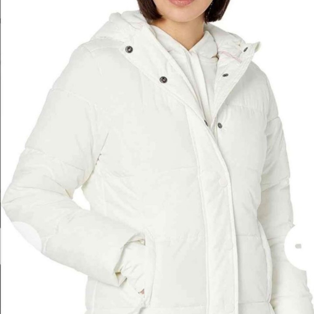 Amazon Essentials Women's Ivory Heavyweight Long-Sleeve Hooded Puffer Coat - XXL